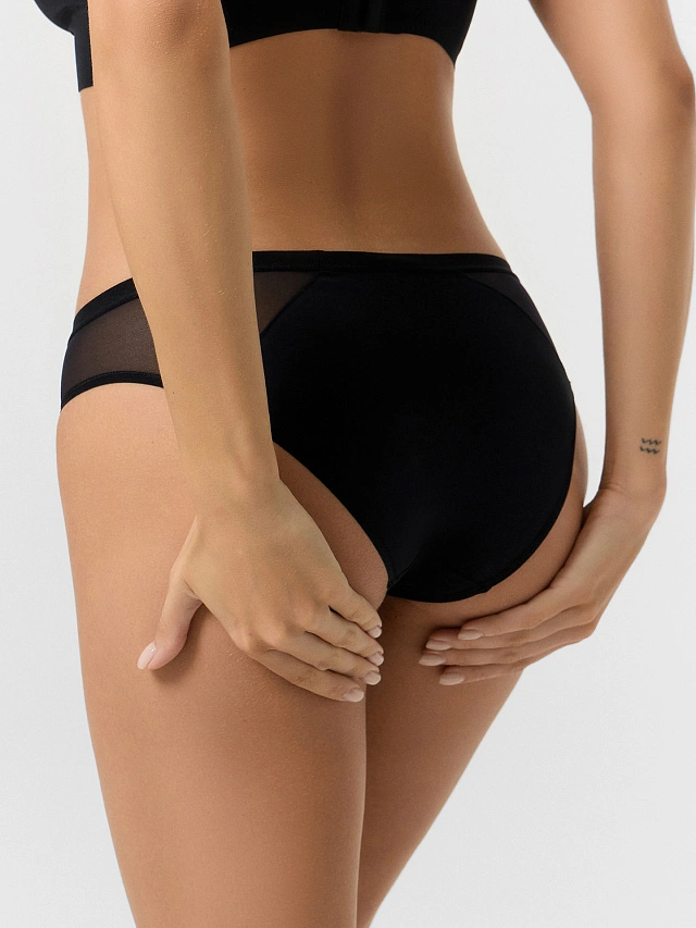 Трусы женские слипы черного цвета с деталями из сетки - 5