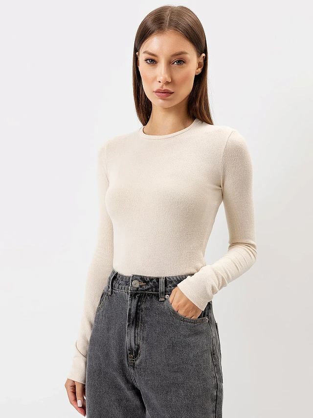 

Джемпер женский из вискозы в молочном оттенке, Молочный, 22/20413Ц-8