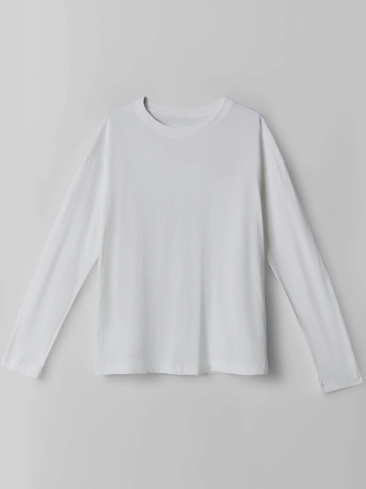 Джемпер женский в белом цвете