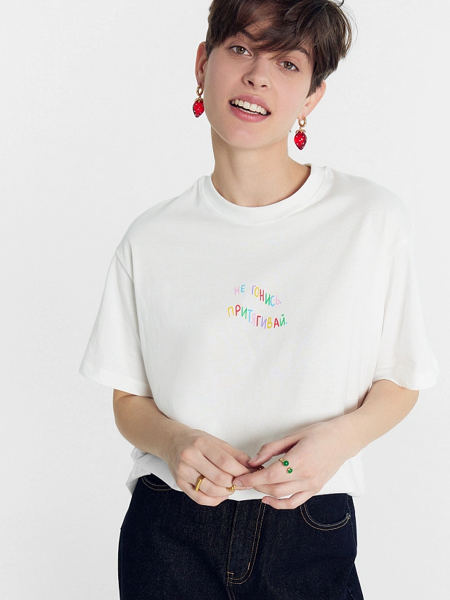 Футболка женская белая с печатью - 8