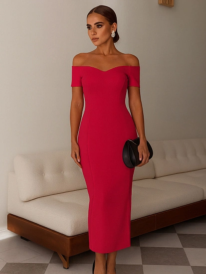 картинка Платье женское в красно-алом цвете от магазина стильной одежды Mark Formelle