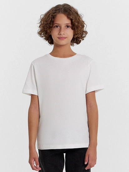 картинка Футболка для мальчиков в белом цвете  от магазина одежды для мальчиков от бренда Mark Formelle