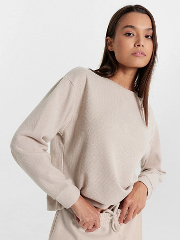 Джемпер женский в жемчужно-белом цвете