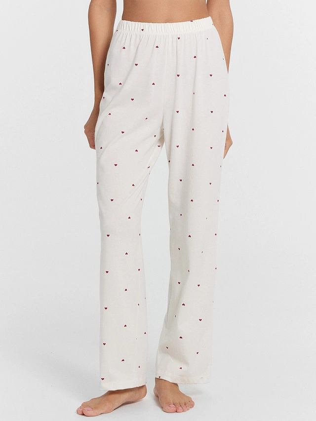Пижама женская белая с принтом "сердечки" - 4