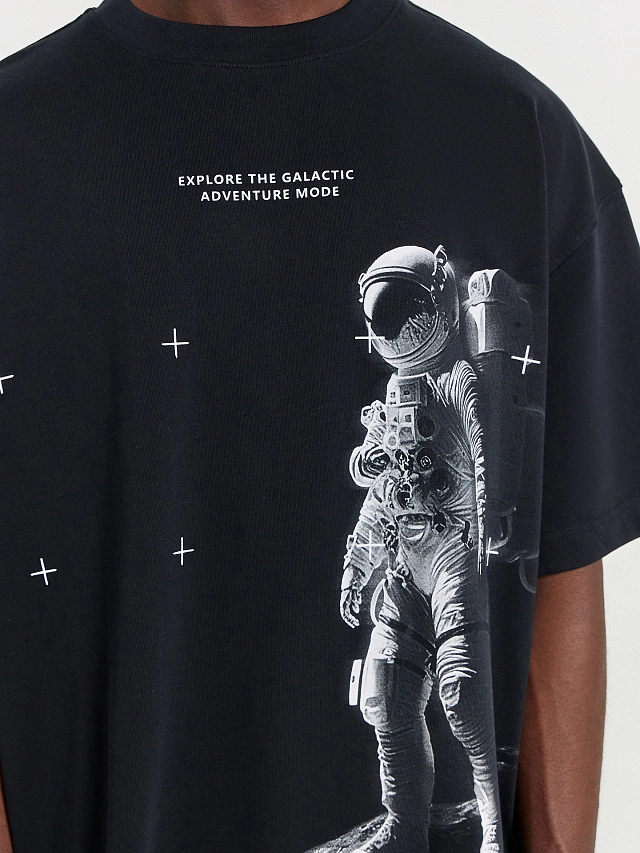 Футболка мужская черная с надписью "Humans space" - 4