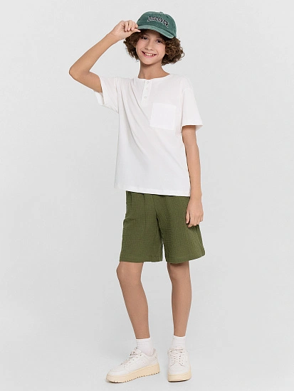 картинка Шорты для мальчиков зеленые  от магазина одежды для мальчиков от бренда Mark Formelle