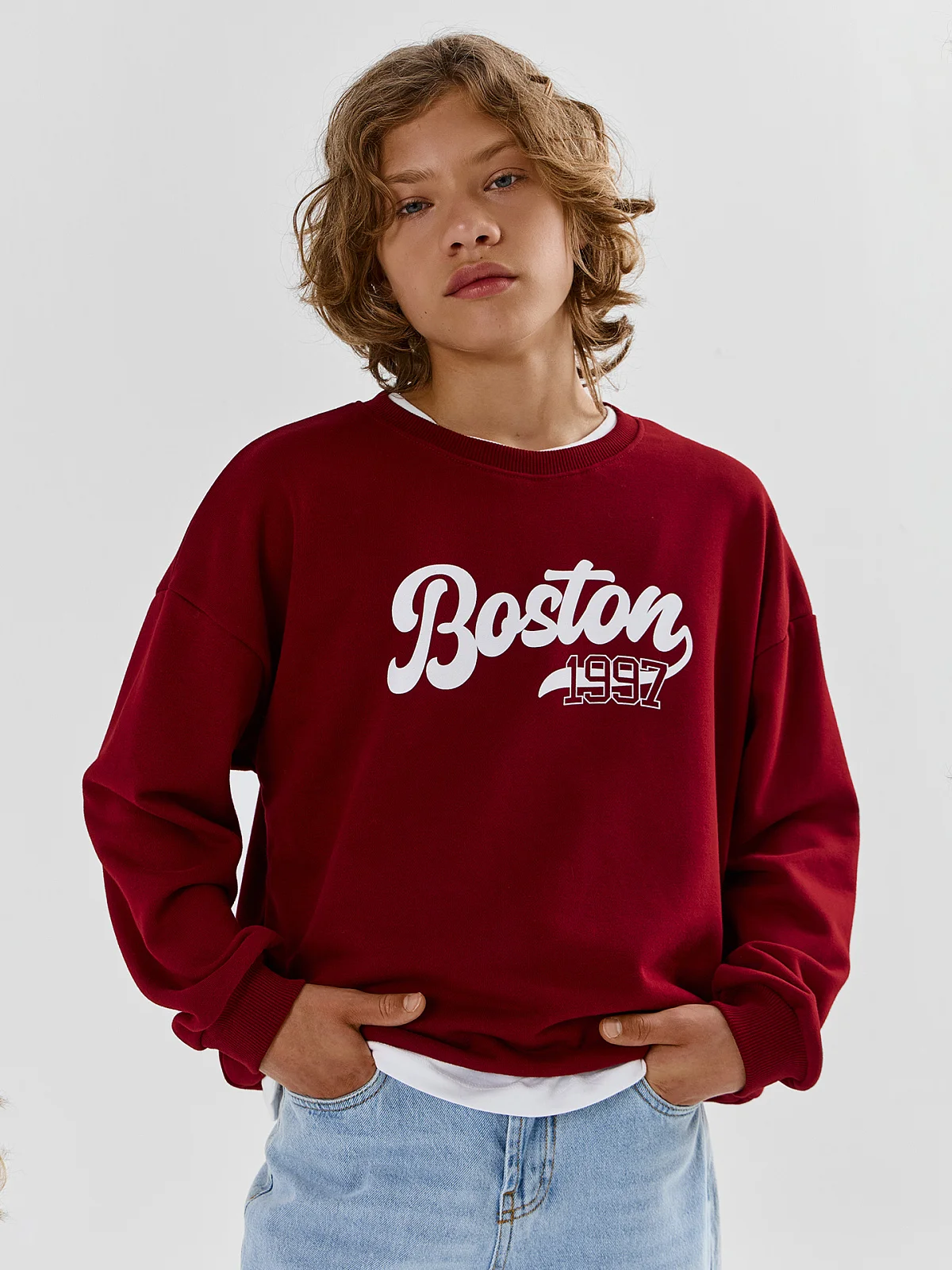 Свитшот для мальчиков бордовый с надписью "boston"