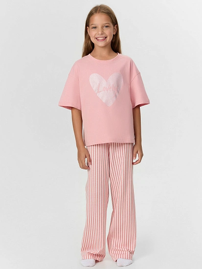 картинка Комплект для девочек розовый  от известного бренда одежды для девочек Mark Formelle