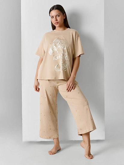 картинка Комплект домашний женский бежевый с надписью "time to shine" от магазина стильной одежды Mark Formelle