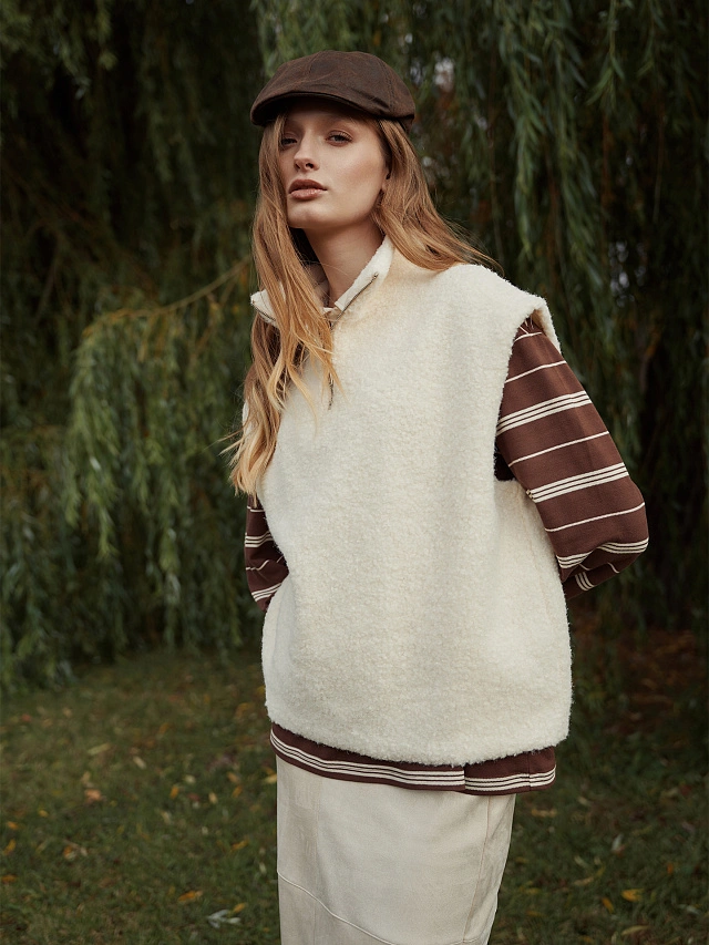 

Жилет женский молочный, 25-35996Ц-13