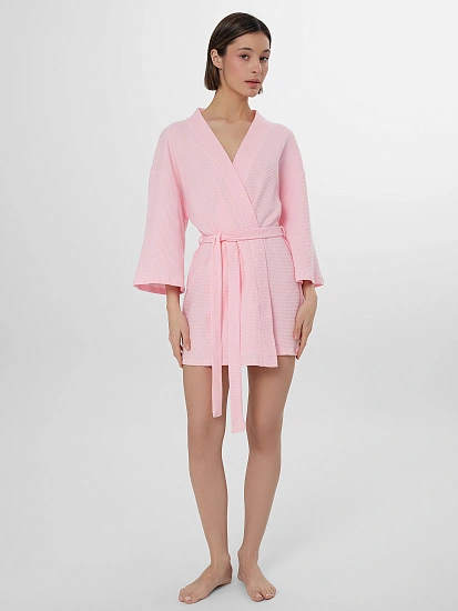 картинка Халат женский розовый вафельный укороченный от магазина стильной одежды Mark Formelle