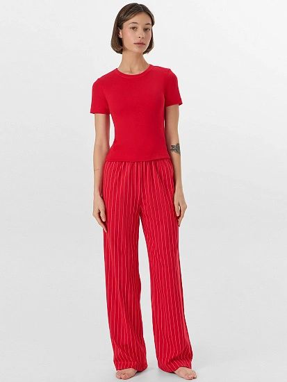 картинка Комплект женский домашний красный в полоску от магазина стильной одежды Mark Formelle