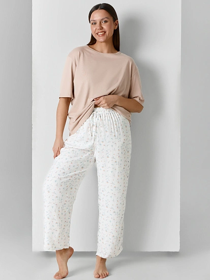 картинка Комплект женский домашний с узором от магазина стильной одежды Mark Formelle