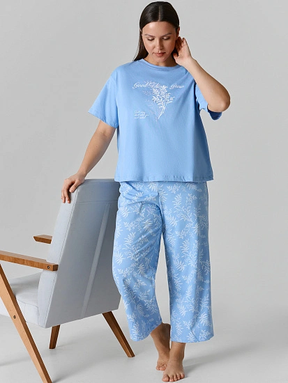 картинка КОМПЛЕКТ ЖЕНСКИЙ (ДЖЕМПЕР, БРИДЖИ) от магазина стильной одежды Mark Formelle