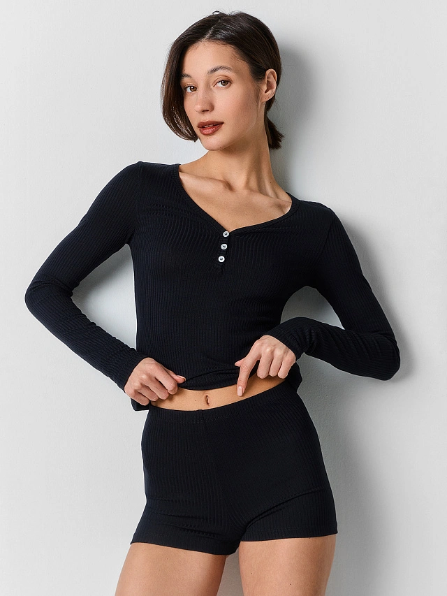 Комплект домашний женский черный прилегающего кроя