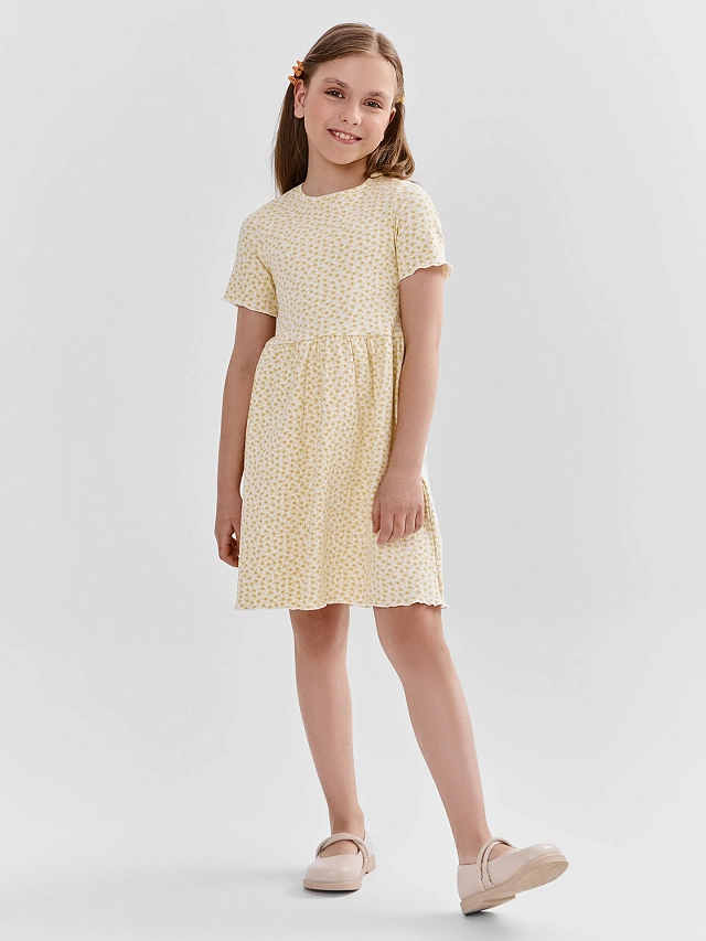 Платье для девочек желтое a-силуэта с короткими рукавами