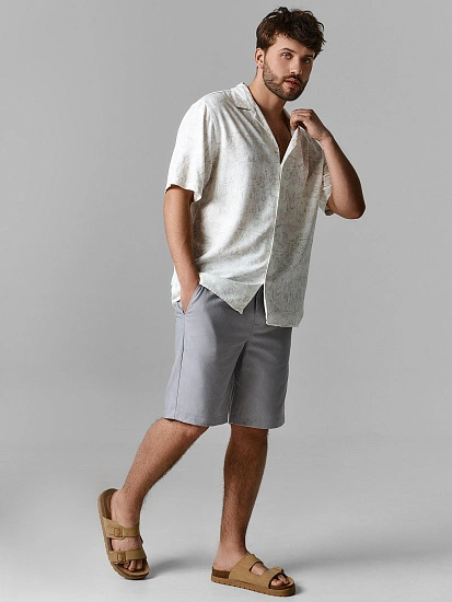 картинка Шорты мужские серые прямого кроя льняные от магазина мужской одежды Mark Formelle