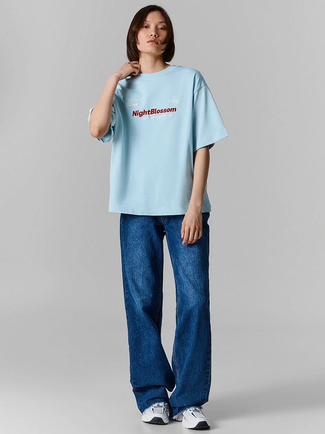 Футболка женская голубая с надписью оверсайз - 4