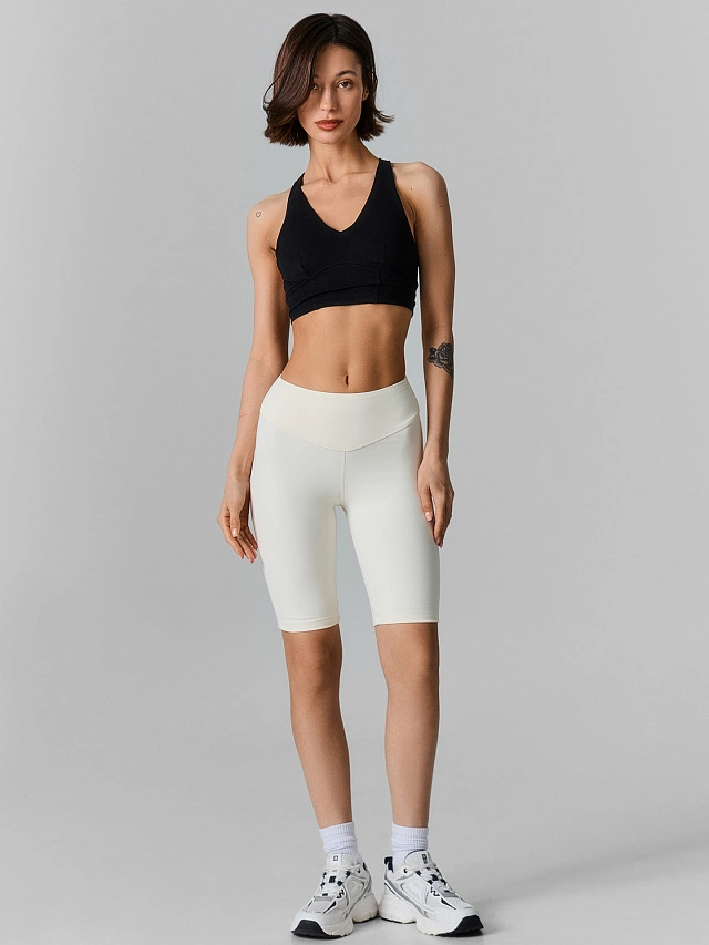 Шорты спортивные женские молочные