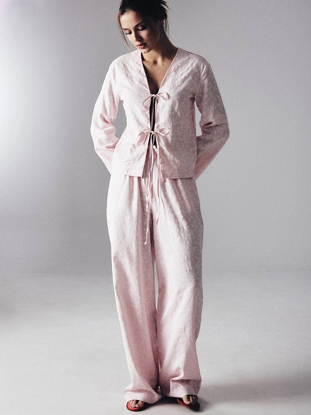 Брюки женские розовые широкие льняные