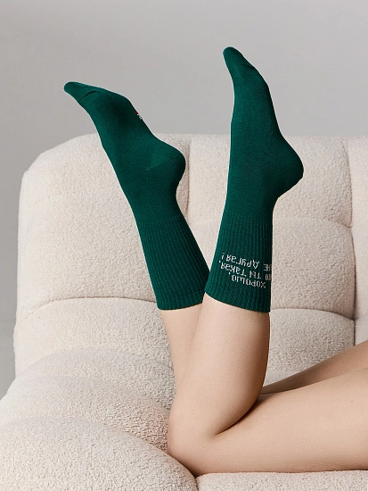 картинка НОСКИ ЖЕНСКИЕ от магазина стильной одежды Mark Formelle