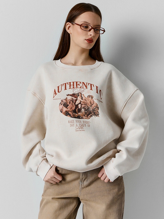 Теплый свитшот женский бежевый с принтом оверсайз