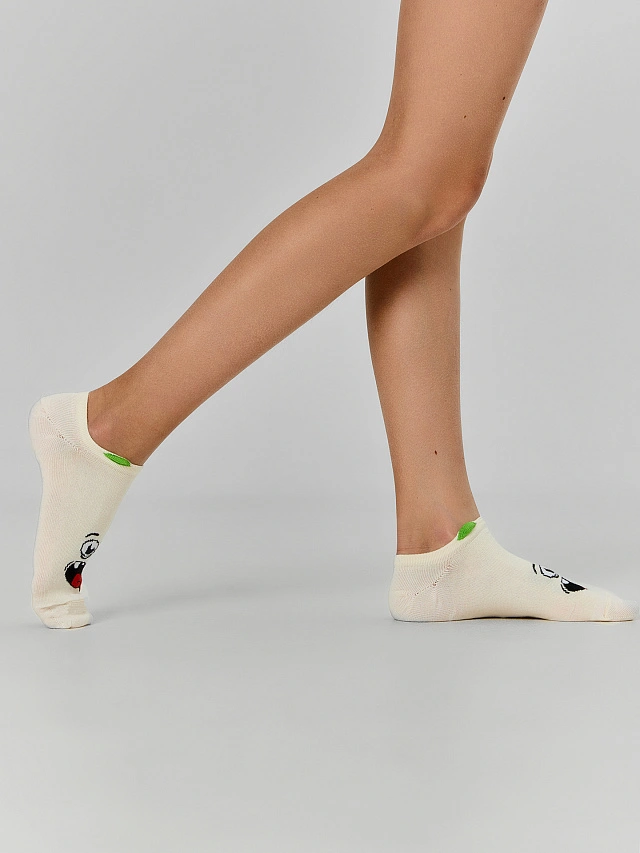 Носки короткие детские молочные с рисунком в виде монстра