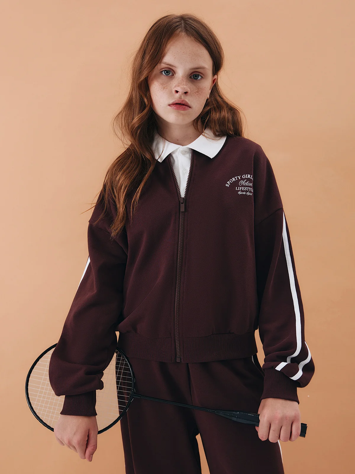 Толстовка для девочек коричневая на молнии