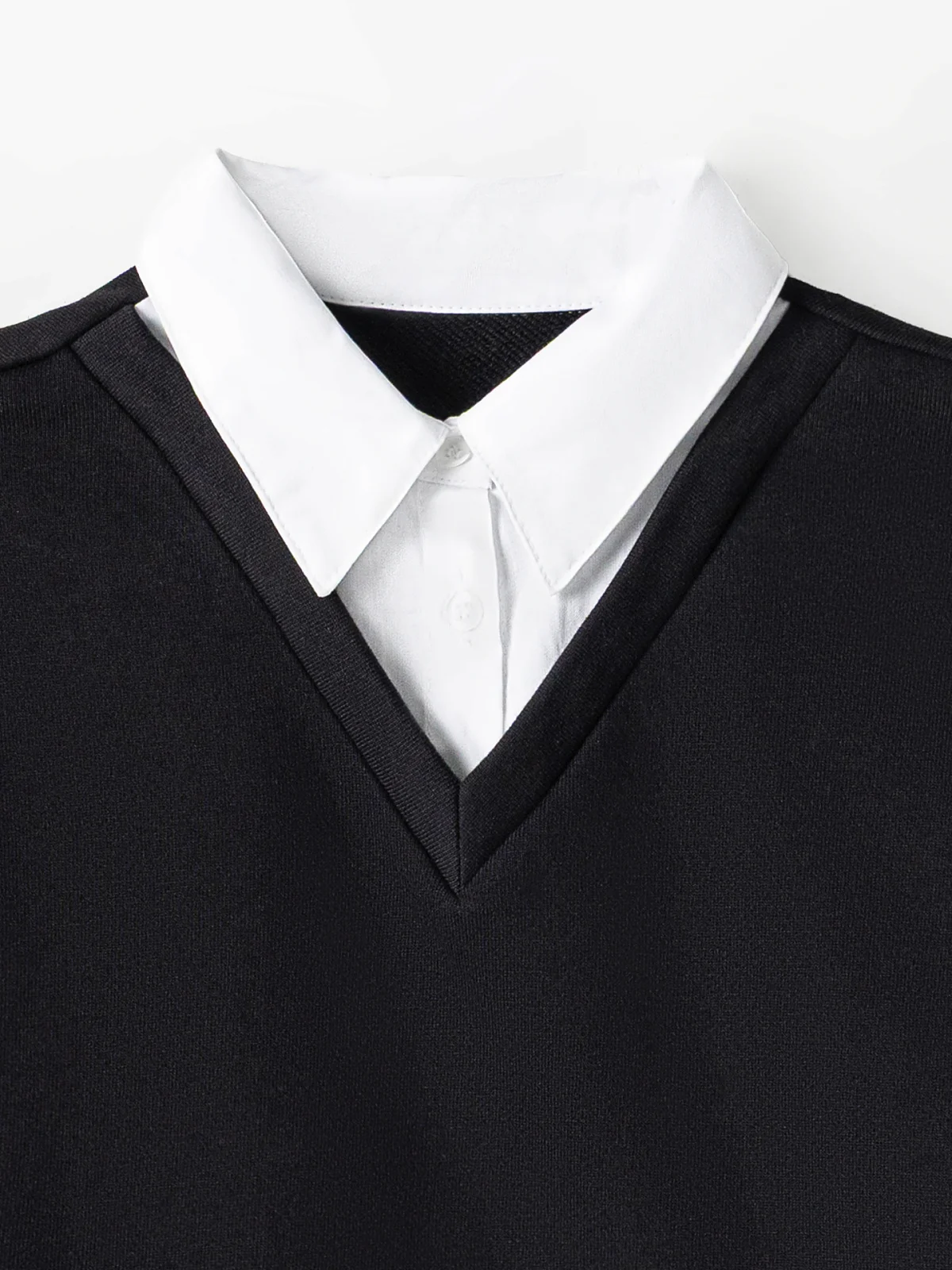 Джемпер для девочек черный укороченный